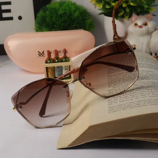Multicolour_Plastic_Frame_And_Uv_Protection_Lens_Casual_Sunglasses_For_Women_(Buy_1_Get_1_Free)