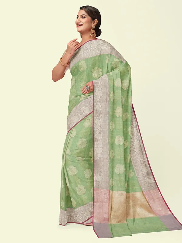 Light_Green_Matka_Silk/Silk_Blend_Banarasi_Sarees_For_Women