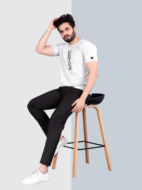 Men_Solid_Round_Neck_white_T-Shirt