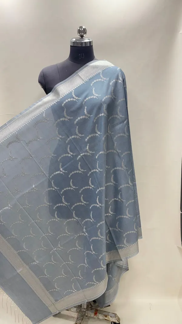 Humairah_Presents_Grey_Nakli_Semi_Katan_Silk_Silver_Zari_Banarasi_Dupatta
