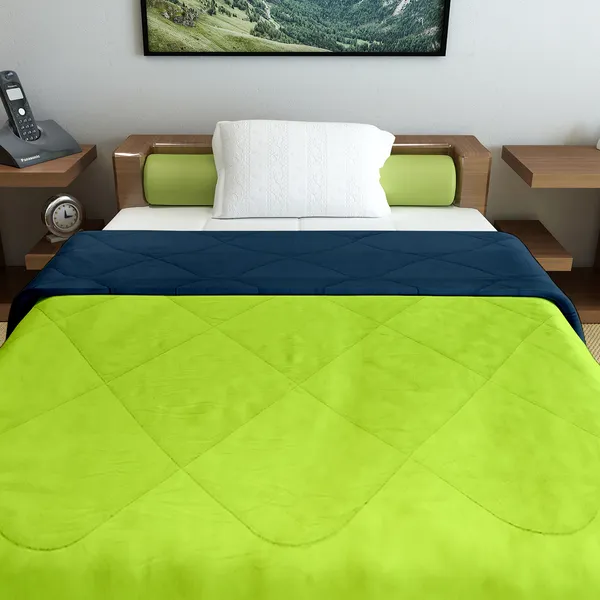 Solid_Single_Comforter_for_AC_Room_(Microfiber,_Green,_Navy_Blue)