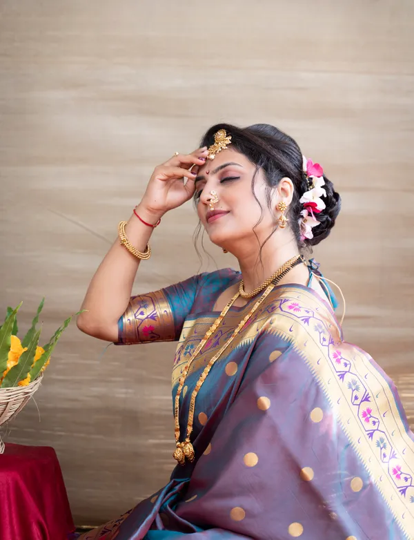 Rama_Colour_Pure_Paithani_Silk_Saree_With_Rich_Pallu_And_Unstiched_Blouse_Piece.