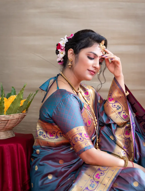 Rama_Colour_Pure_Paithani_Silk_Saree_With_Rich_Pallu_And_Unstiched_Blouse_Piece.