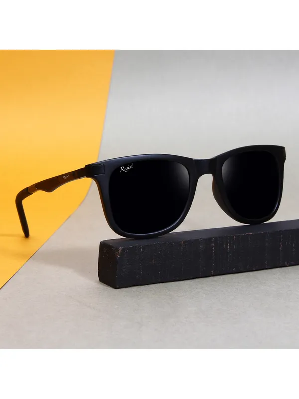 UV_Protected_Black_Wayfarer_Sunglasses_For_Men_&_Women