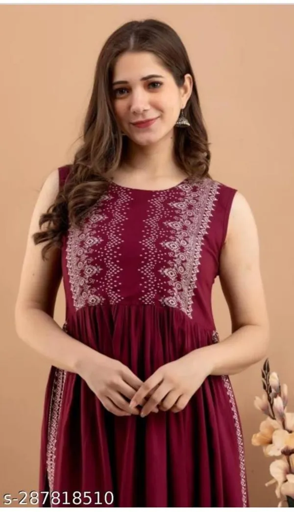 Women_Classic_Maroon__Printed_Long_Kurti