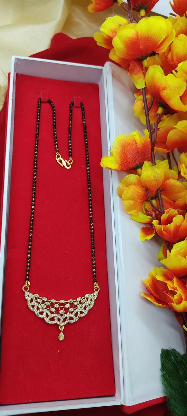 Gold_Plated__Mangalsutra_Ad_Pendant_Necklace_Tanmaniya_Nallapusalu_Pendant_With_Chain_For_Women_And_Girls