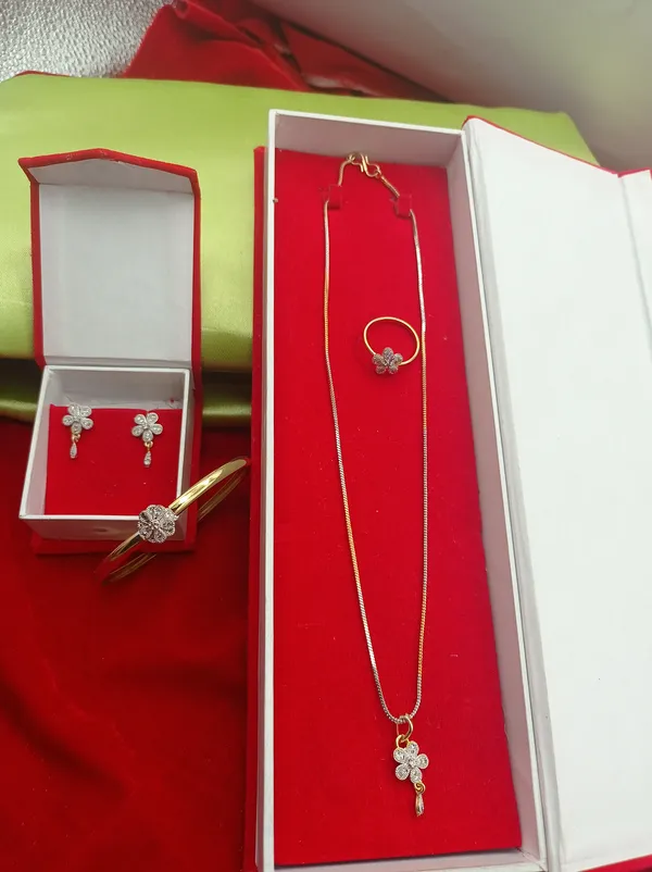 __Pendant_Set_With_Earring,Ring_And_Bracelet_Special_For_Women