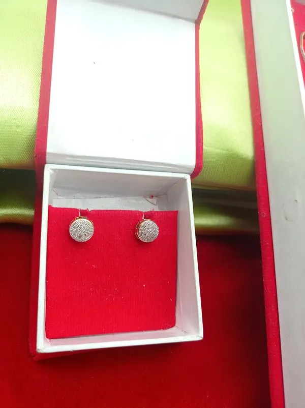 __Pendant_Set_With_Earring,Ring_And_Bracelet_Special_For_Women