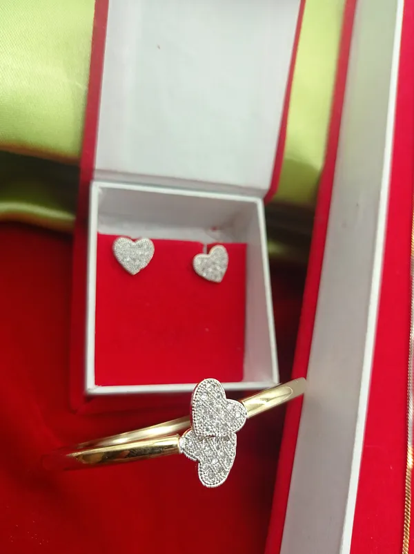 __Pendant_Set_With_Earring,Ring_And_Bracelet_Special_For_Women