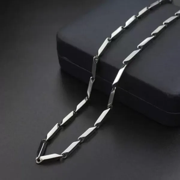 Gujju_Stainless_Steel_Silver_Chain_For_Boys_&_Men