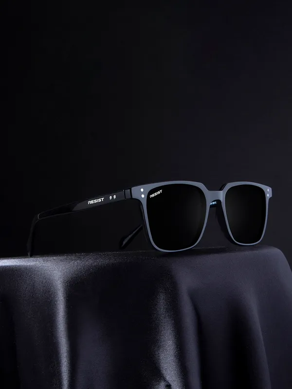 UV_Protected_Black_Wayfarer_Sunglasses_For_Men_&_Women