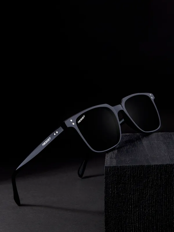 UV_Protected_Black_Wayfarer_Sunglasses_For_Men_&_Women