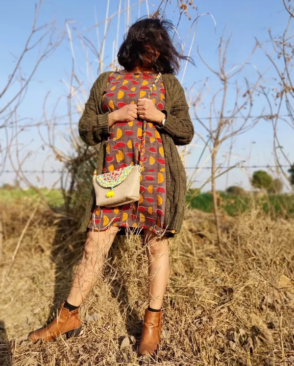 Hand_Stitched_And_Upcycled_Jute_Waste_Converted_Into_Chindi_Jute_Chindi_Sling_Bag_|_100%_Environment_Friendly