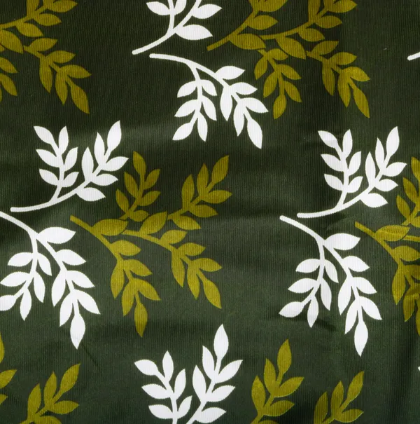 3-Layered_Microwave_Oven_Top_Cover_With_4_Utility_Pockets_(Material-Polyester,_Color-_Green,_Size-14x36_Inches)