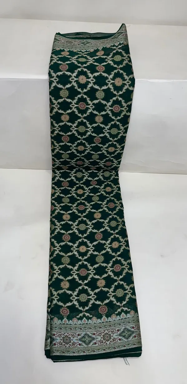 Humairah_Presents_Pure_Handloom_Dark_Green_Chiffon_Resham_Mina_Bandhani_Zari_Booti_with_Miankari_Pallu_and_Zari_Border_with_Dark_Green_Blouse