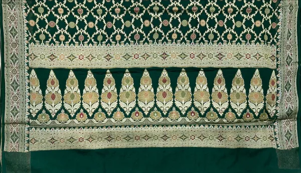 Humairah_Presents_Pure_Handloom_Dark_Green_Chiffon_Resham_Mina_Bandhani_Zari_Booti_with_Miankari_Pallu_and_Zari_Border_with_Dark_Green_Blouse