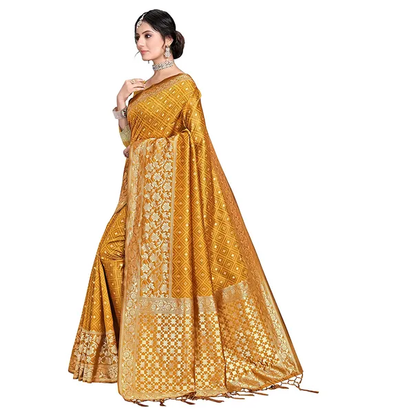 Mesmerizing_rich_dual_tone_banarasi_woven_saree_with_tassels