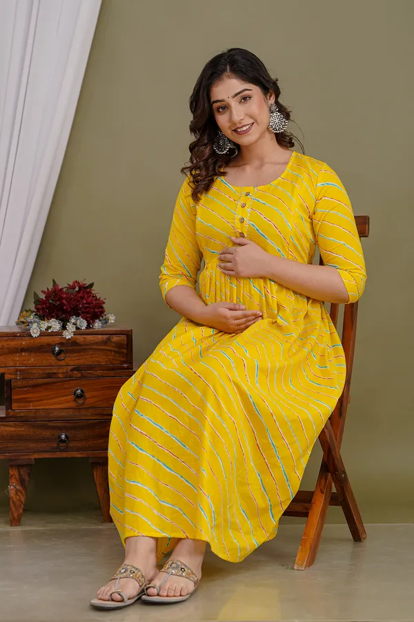 Madhubala_lahriya_Cotton_Printed_Maternity_And_Feeding_Kurti_Combo_Of_2