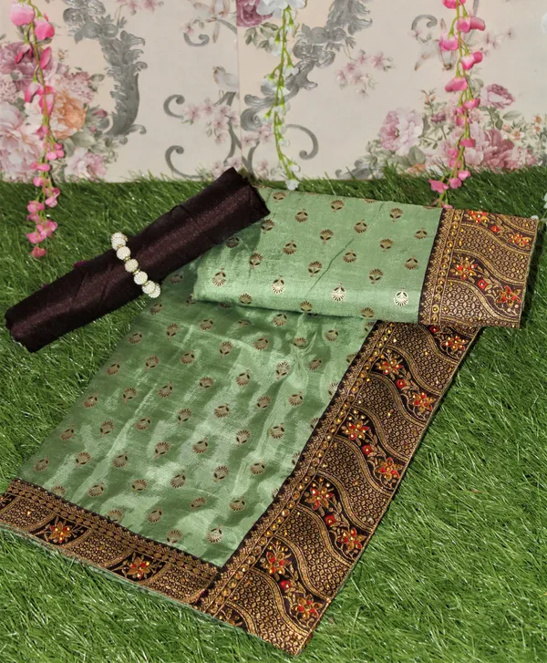 https://d1311wbk6unapo.cloudfront.net/NushopCatalogue/tr:f-webp,w-600,fo-auto/Mali126_1645794619717_o8oiaya0ue1madf.jpg__Mali Sarees®