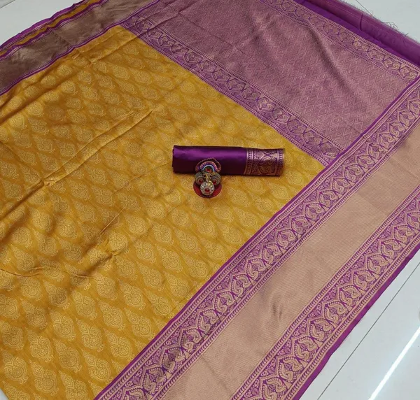 Yellow_Embellished_Bollywood_Jacquard_Saree_(Yellow)