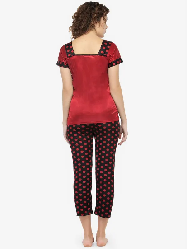 Maroon_Satin_Polka_Print_Pyjama_Set_Nightsuit_For_Women