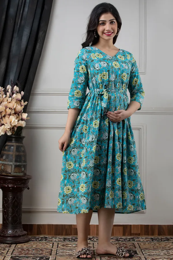 Cotton_Sky_Blue_Feeding_Dress