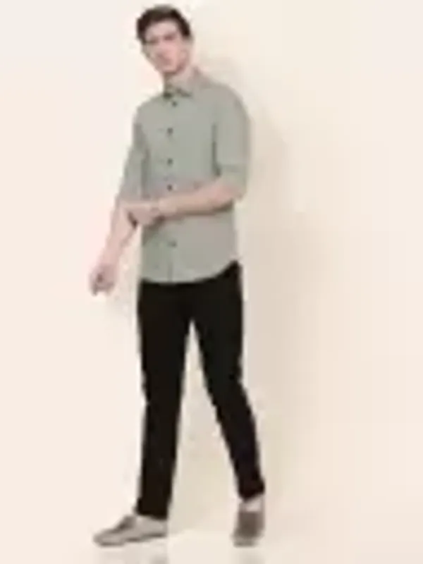 Men_Regular_Fit_Solid_Slim_Collar_Casual_Gery_Shirt