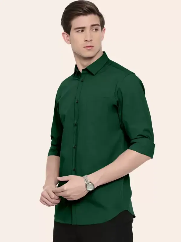 Men_Regular_Fit_Solid_Slim_Collar_Casual_Green_Shirt