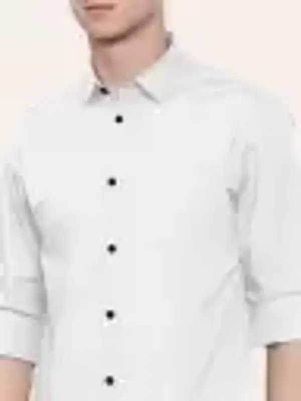 Men_Regular_Fit_Solid_Slim_Collar_Casual_White_Shirt