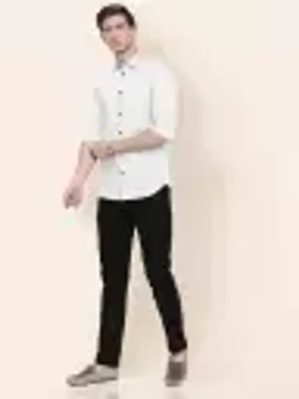 Men_Regular_Fit_Solid_Slim_Collar_Casual_White_Shirt