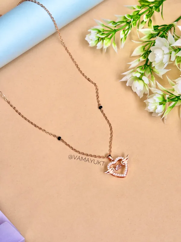 Modern_Aster_heart_mangalsutra