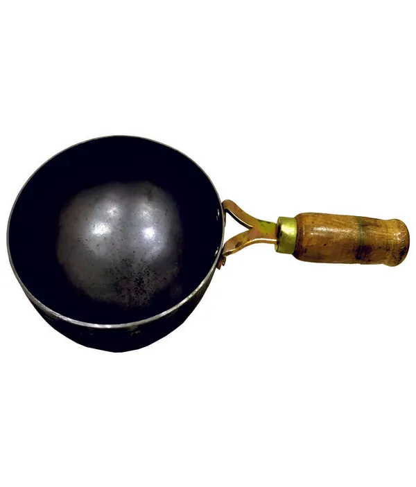 Black__Pure_Iron_Deep_Kadhai_With_Wooden_Handle_2Mm_Thickness_With_Heavy_Base