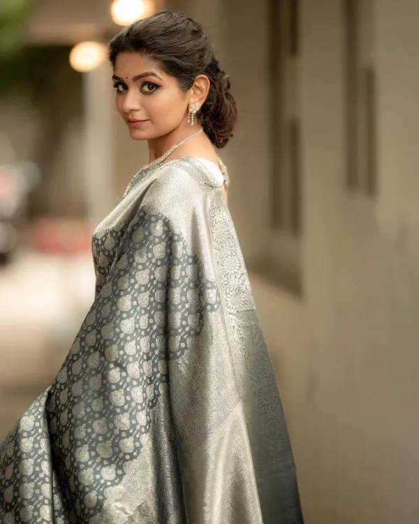 GREY_KANJIVARAM_SILK__SAREE