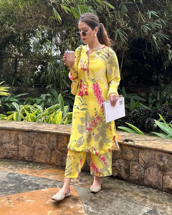 Yellow_Semi_Full_Sleeve_Floral_Print_Cotton_Fabric_Co-ord_Set