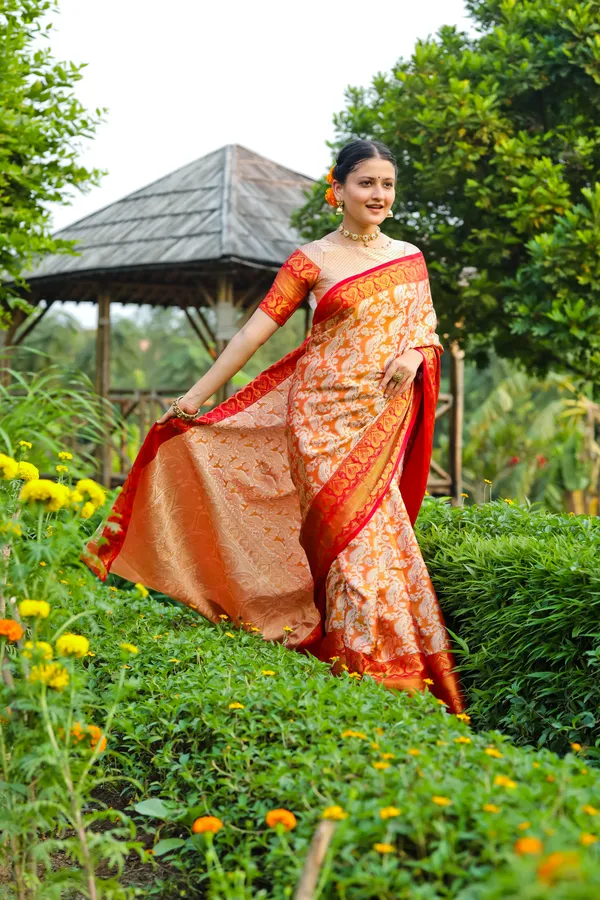 Mustard_Morni_Banarasi_Silk_Saree_-_Exquisite_Beauty