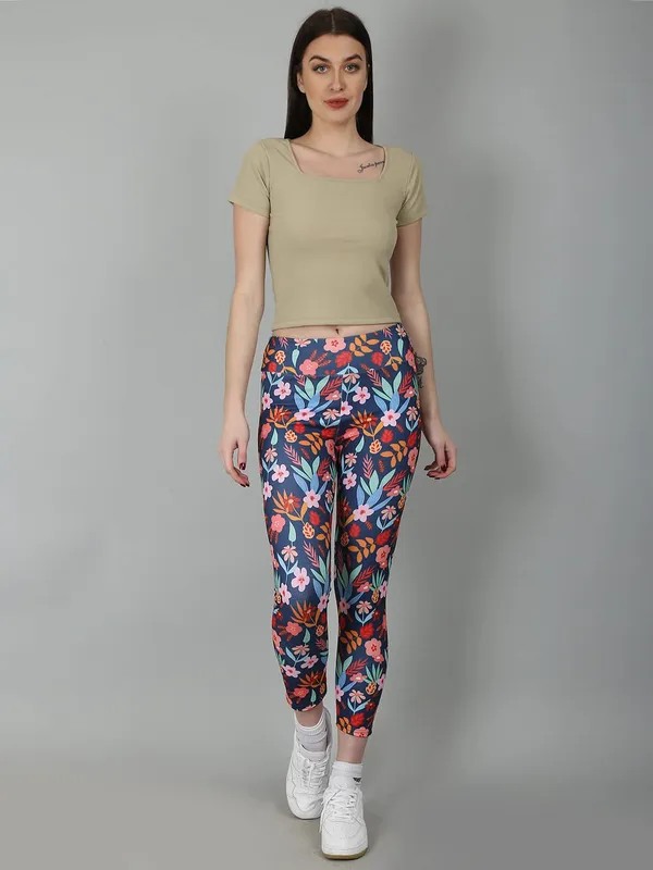Printed_High_Waist_Dry_Fit_Multi_Purpose_Stretchable_Leggings_For_Women