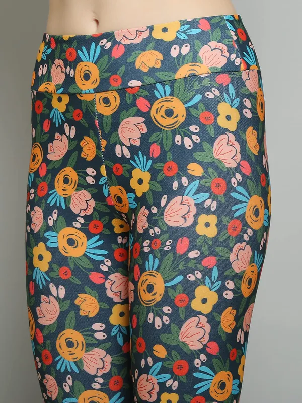 Printed_High_Waist_Dry_Fit_Multi_Purpose_Stretchable_Leggings_For_Women