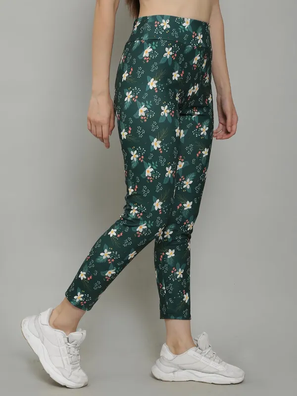 Printed_High_Waist_Dry_Fit_Multi_Purpose_Stretchable_Leggings_For_Women