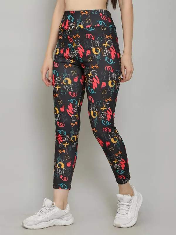 Printed_stretchable_leggings_for_women