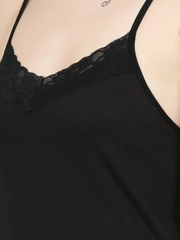 Black_Cotton_Round_Neck_Lace_Trim_Comfortable_Regular_Fit_Everyday_Wear_Camisole_Slip_For_Women_&_Girls