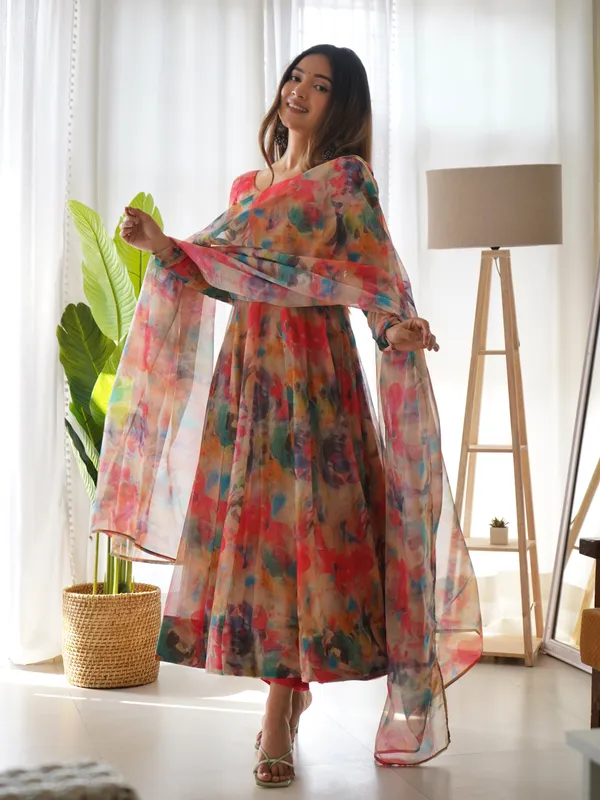 Red_Pravita_Anarkali_Salwar_Suit_For_Women