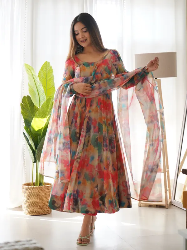 Red_Pravita_Anarkali_Salwar_Suit_For_Women