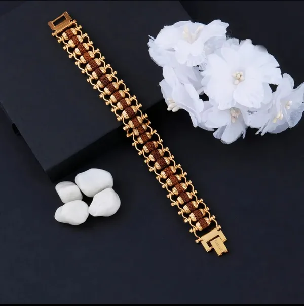 Golden_5_Mukhi_Rudraksha_Bracelet_&_Premium_Quality_Mahadev_Trishul_Damru_Pendant_For_Men_&_Women