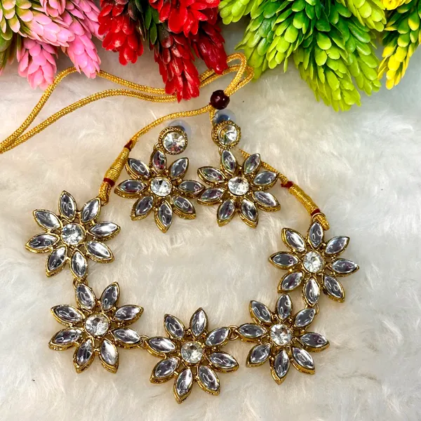 Gold_Alloy_Copper_Jewellery_Set_For_Women