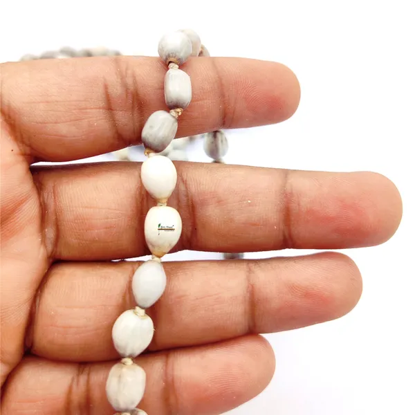 Natural_Vaijayanti_Mala_108+1_Beads_Off-White_with_Cotton_Gaumukhi_Japa_Bag_jholi