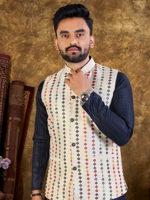 Navy_Blue_Cotton_Embroidery_Work_Kurta_Sets_With_Modi/Nehru_Jacket