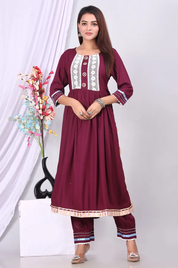 Purple_Cotton_Rayon_Printed_Casual_Wear_Kurta_&_Pant_Set_For_women
