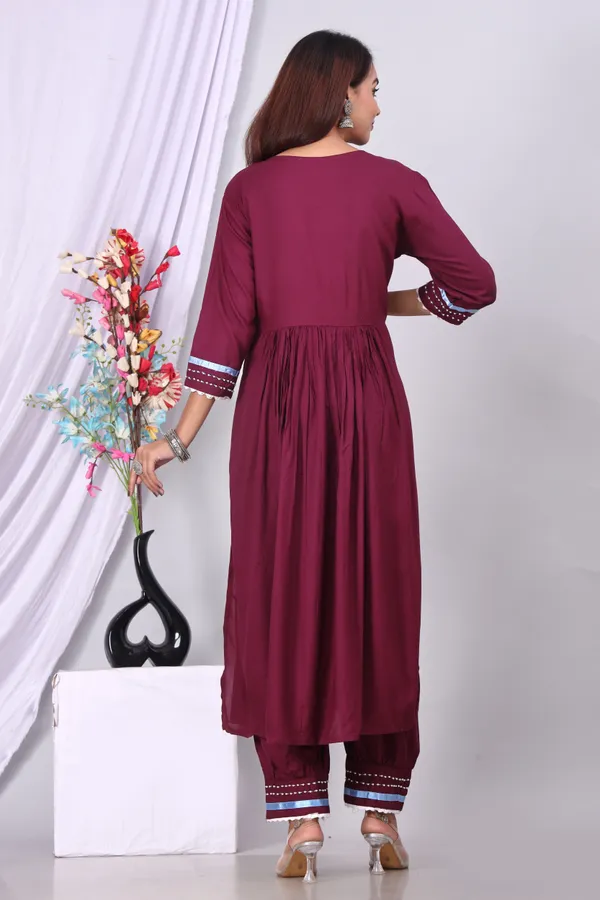 Purple_Cotton_Rayon_Printed_Casual_Wear_Kurta_&_Pant_Set_For_women