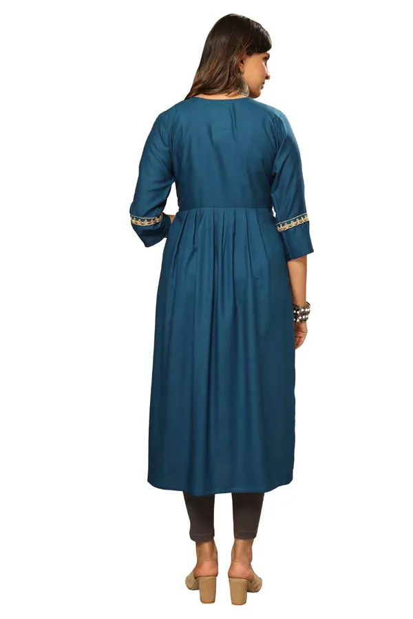 Nayra_cut_embroidered_printed_kurti