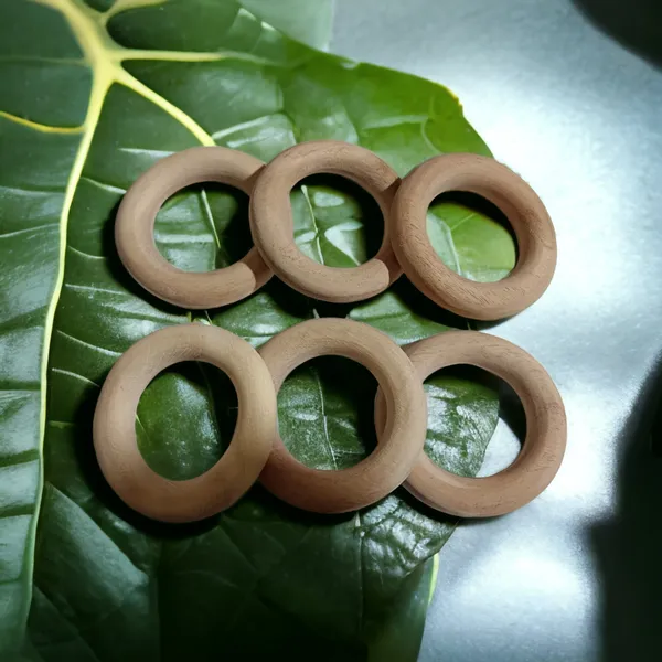 Pack_of_6_Neem_Wooden_Rings_-_Baby_Gum_Soothing_Pacifiers